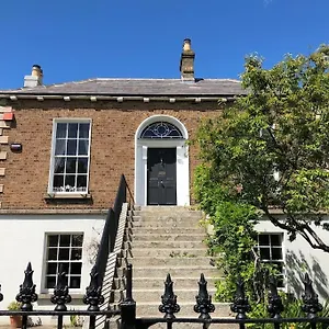 Family In The Heart Of Holiday home